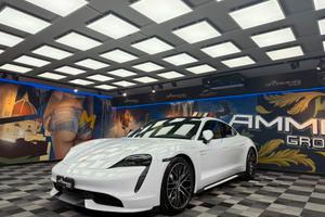 Porsche Taycan Turbo (011)