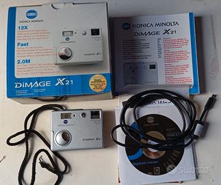 MACCHINA FOTOGRAFICA VINTAGE - MINOLTA DIMAGE X21