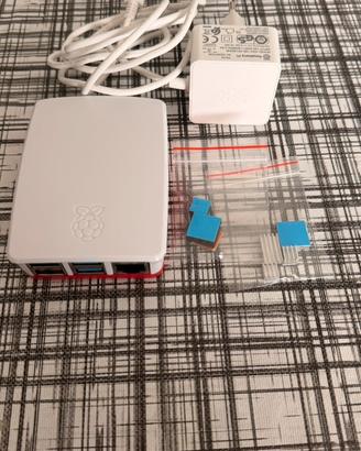 Raspberry pi 4 model B 8GB KIT + NESPI 4 CASE