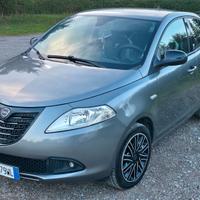 lancia ypsilon 1.2 69cv