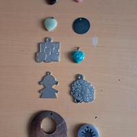  10 ciondoli vari vintage legno metallo pietra 