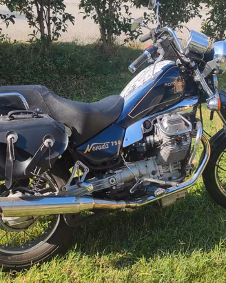 Moto Guzzi Nevada 750