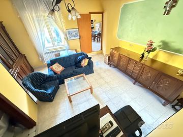 Casa su due livelli con camino Spiano