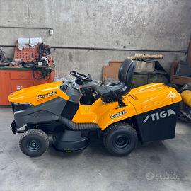 Trattorino tosaerba, modello Stiga
