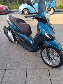 Beverly 400