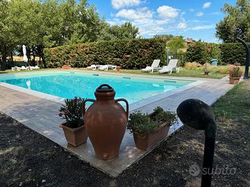 Splendido appartamento in casolare con piscina