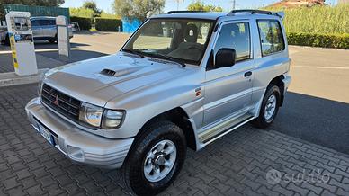 Mitsubishi Pajero 2.5 TDI 3p. Instyle SUPER SELECT
