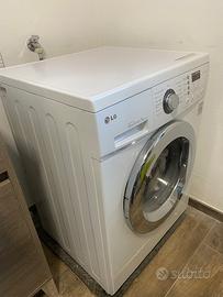 LAVATRICE LG DIRECT DRIVE 7KG