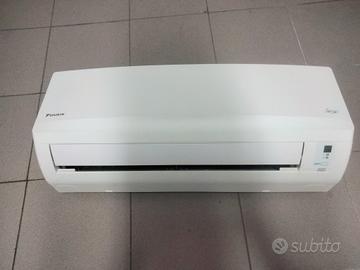 Daikin siesta unità interna split + telecomando 