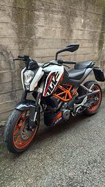Ktm duke 390