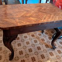 Scrivania in legno d'epoca