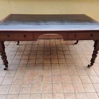 Scrivania inglese in mogano