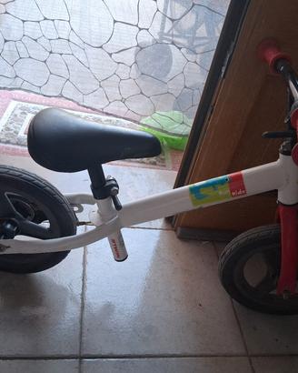 bicicletta senza pedali