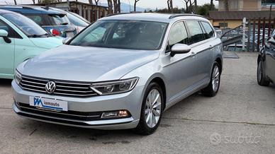 VOLKSWAGEN Passat Variant TDI 1.6cc 120cv NAVI.