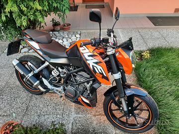 KTM Duke 125