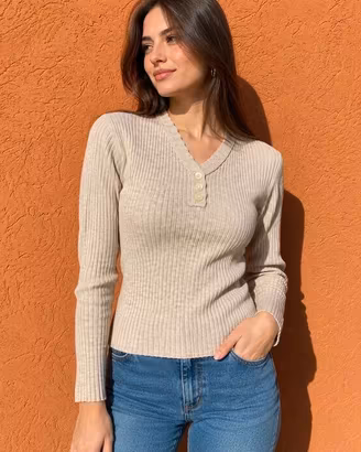 Maglia Donna Beige a Costine 50% Lana Scollo V
