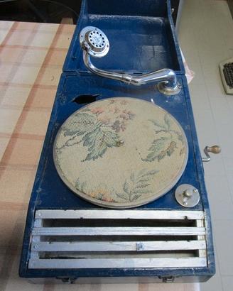 grammofono portatile a manovella, interamente mecc