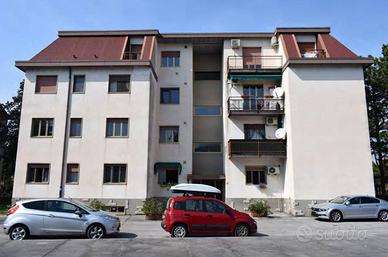 Immobile in asta di 80 m² con 3 locali a Monfalcon