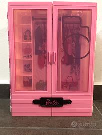 Barbie, armadio originale rosa