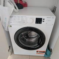 Lavatrice Hotpoint slim