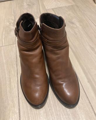 Stivaletti in vera pelle donna