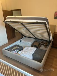 Letto matrimoniale con contenitore