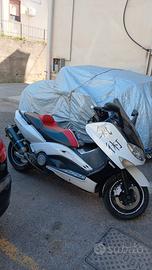 tmax 500 anno 2001