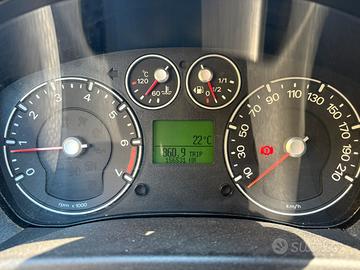 Ford fiesta 1.2 benzina