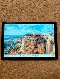 Surface Microsoft Pro 4 computer portatile 