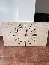Orologio in Travertino grande con numeri romani