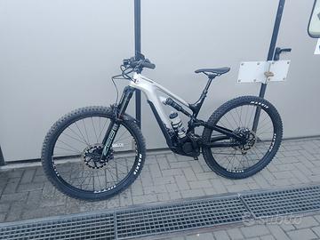e-bike monterra carbonio  2022 taglia m 