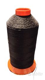 Bobina di filo da cucire