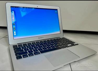 Apple MacBook Air 11” (2015) I5 128 GB