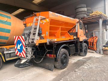 Unimog 400