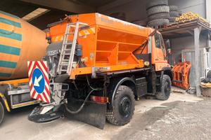 Unimog 400