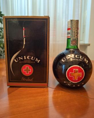 Bottiglia amaro Unicum
