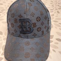 cappellino burberry x lv