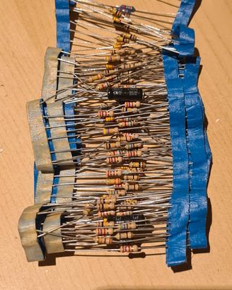 Componenti Elettronici: Diodi e Resistenze