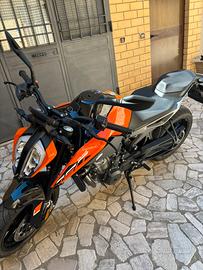 Ktm Duke 790 anno 2024 prezzo Trattabile