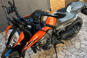 Ktm Duke 790 anno 2024 prezzo Trattabile