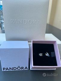 Pandora orecchini con rondine