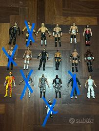 Lotto 14 Action Figures WWE