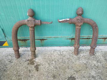 Vecchi Paracarri in ghisa fine '800 70x55x9 kg30