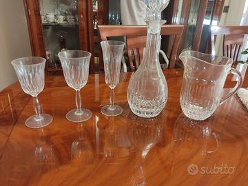 set da dodici  bicchieri di cristallo