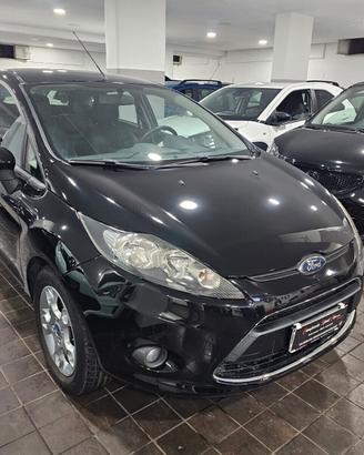 NUOVA FORD FIESTA TITANIUM 1.4 TDCI 70CV PER NEOPA