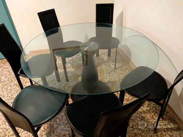 tavolo tondo in cristallo  e 6 sedie