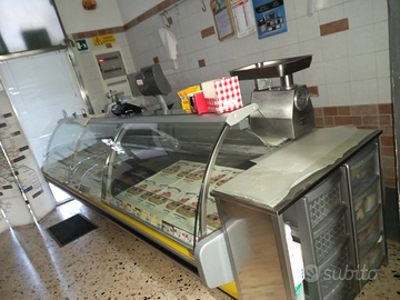 Vendita macelleria Castellammare del golfo ben avv