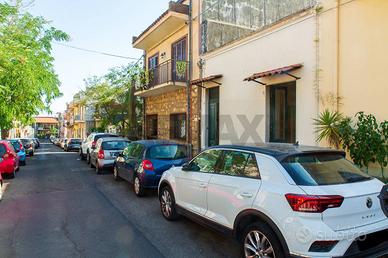 Casa Indipendente - Aci Castello