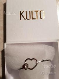 Bracciale rigido con cuore