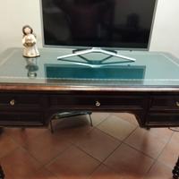 Scrivania antiquariato 